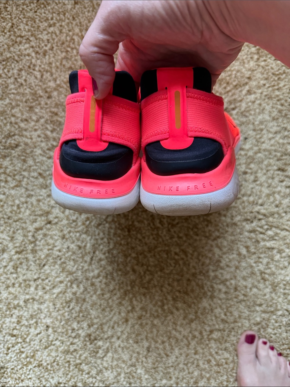 Nike Neon Pink/coral Running Shoes with Black Swoosh - Picture 4 of 6